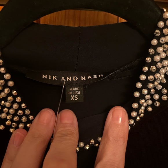 Beautiful dress for holiday parties! - Picture 3 of 4